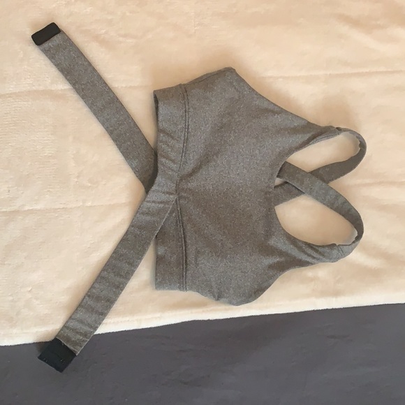 Sports bra - Picture 2 of 2